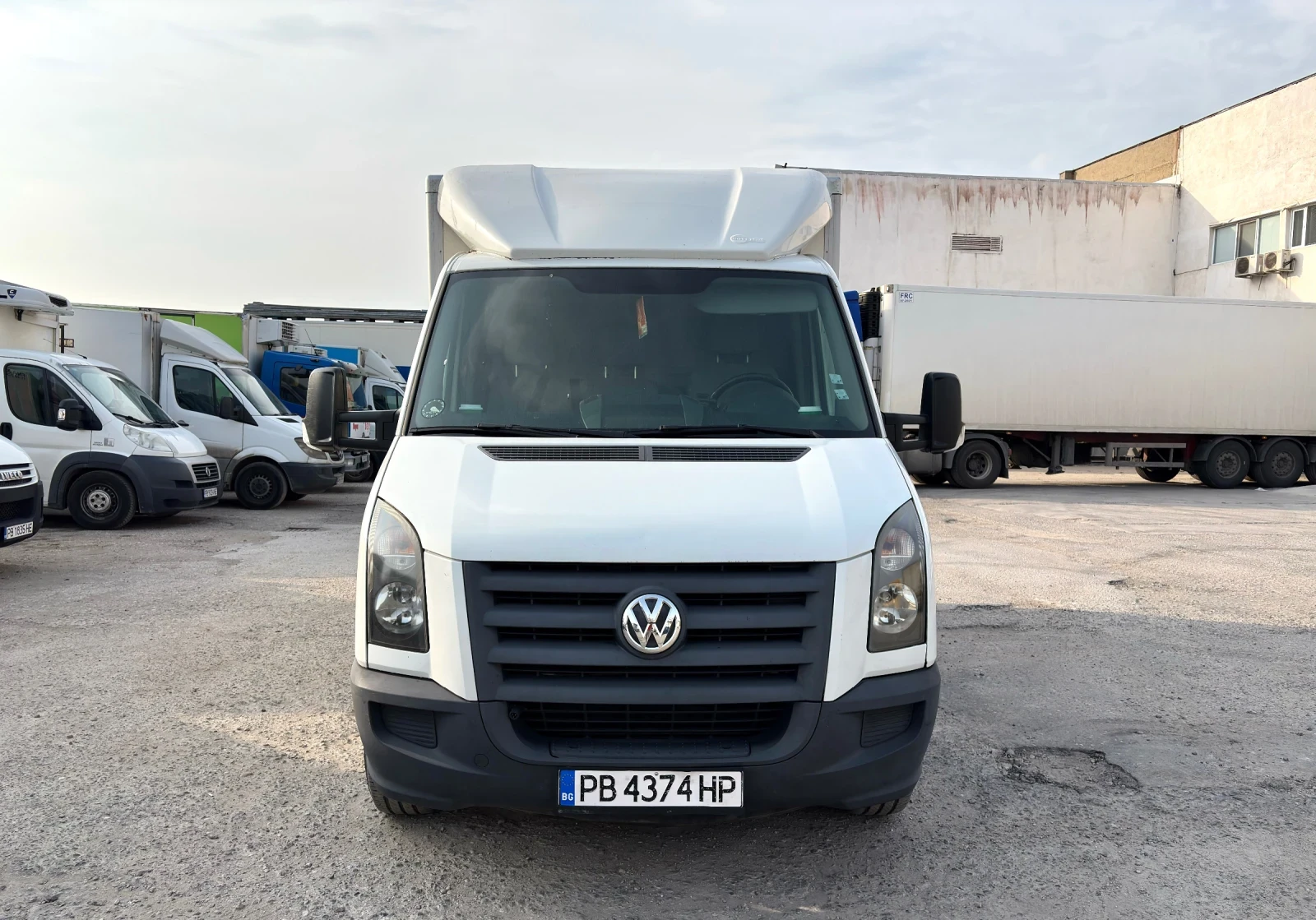 VW Crafter 2.5 136 к.с., снимка 3 - Бусове и автобуси - 53885663