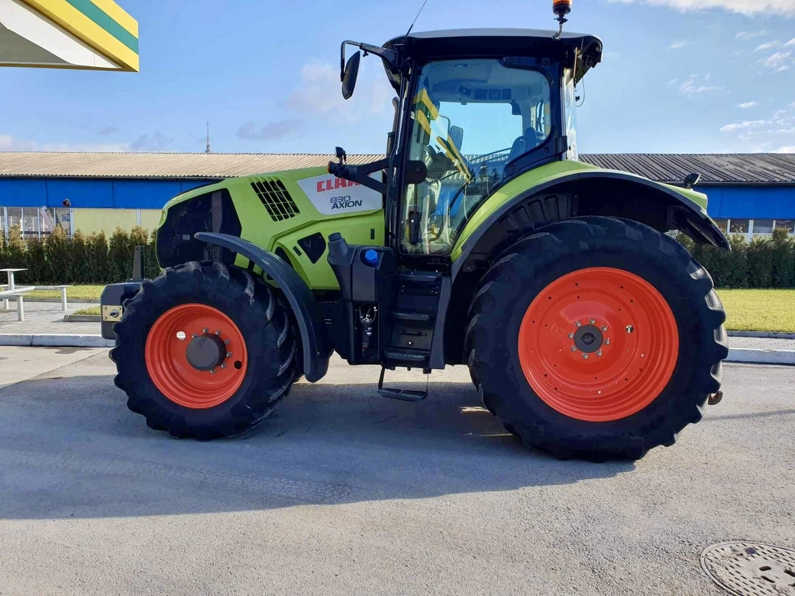 Трактор Claas AXION 830 - изображение 6