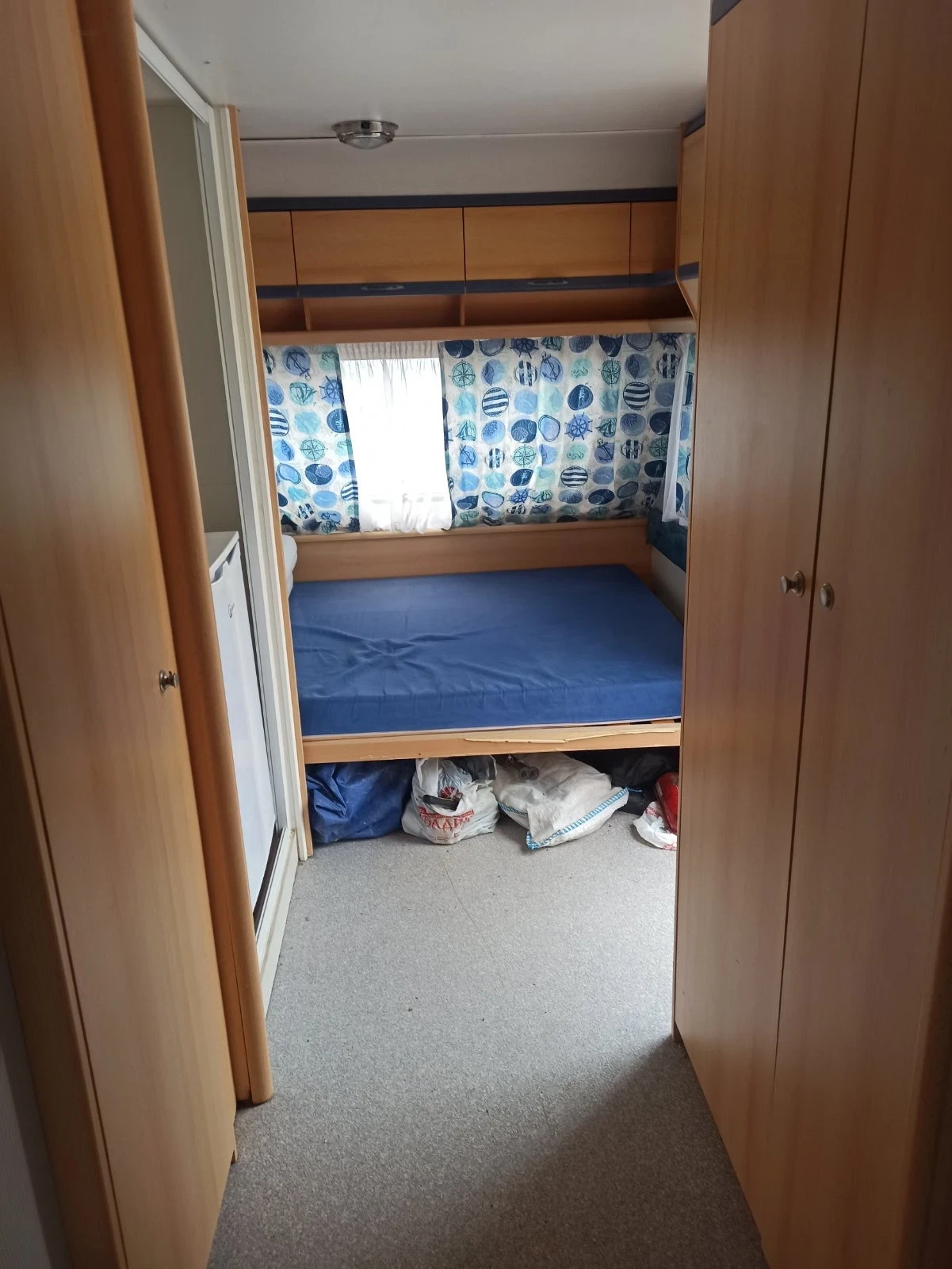 �������� Knaus | Mobile.bg � ����������� 8