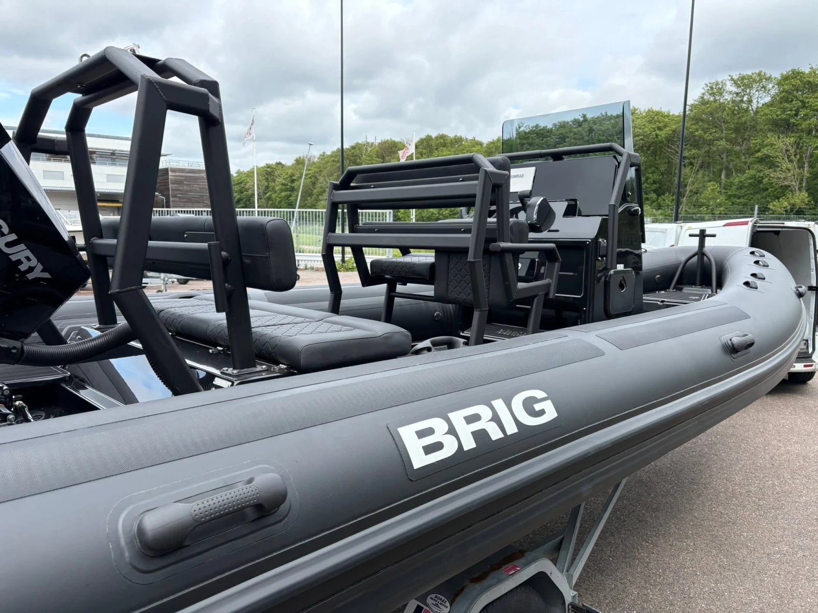 Надуваема лодка Brig N22, снимка 7 - Воден транспорт - 55080416