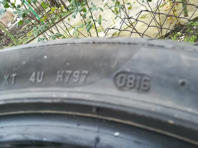 Гуми Летни 225/40R18, снимка 6 - Гуми и джанти - 20441667