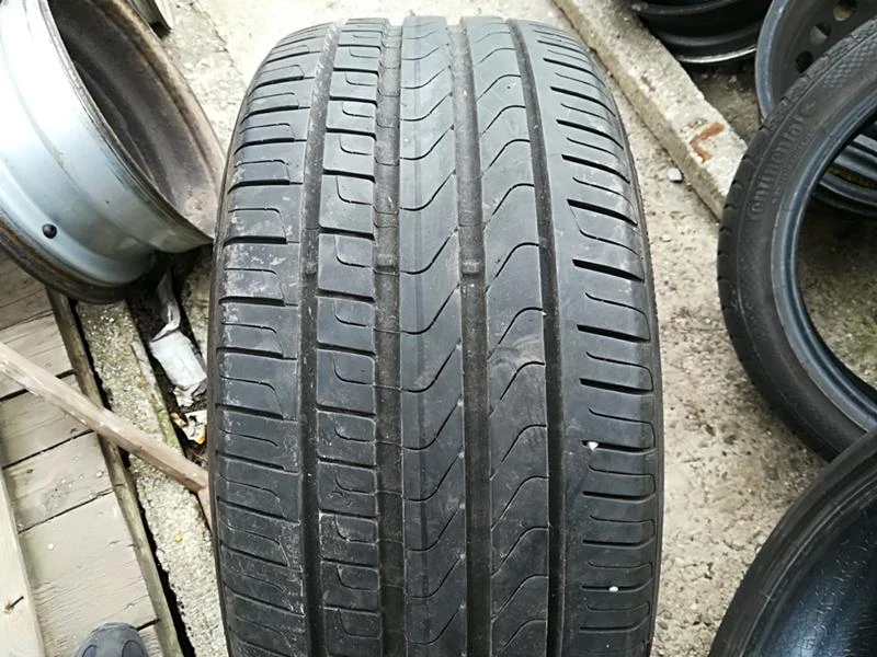 Гуми Летни 245/40R18, снимка 1 - Гуми и джанти - 22007007