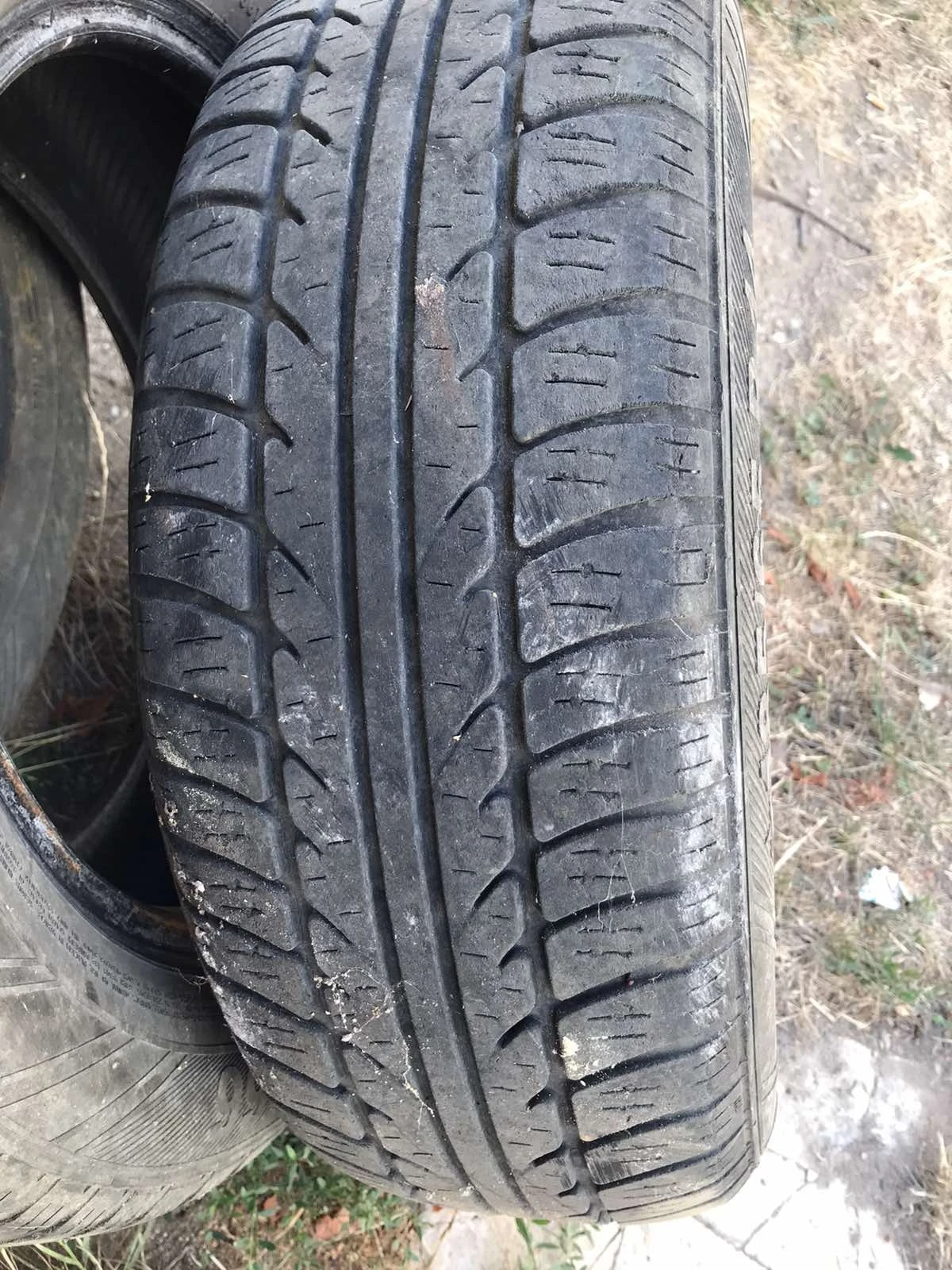 ���� � ������ 185/65R14 �� Nissan | Mobile.bg � ����������� 15