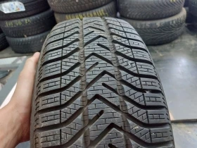 Гуми Зимни 205/55R16, снимка 1 - Гуми и джанти - 37918495