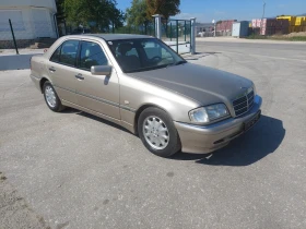 Mercedes-Benz C 220, снимка 2