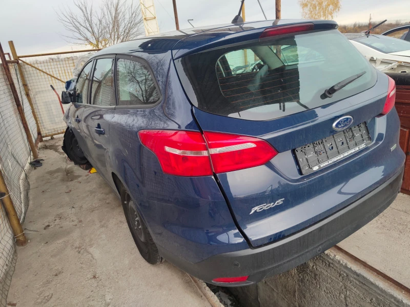 Ford Focus 1.0i, снимка 6 - Автомобили и джипове - 38759097