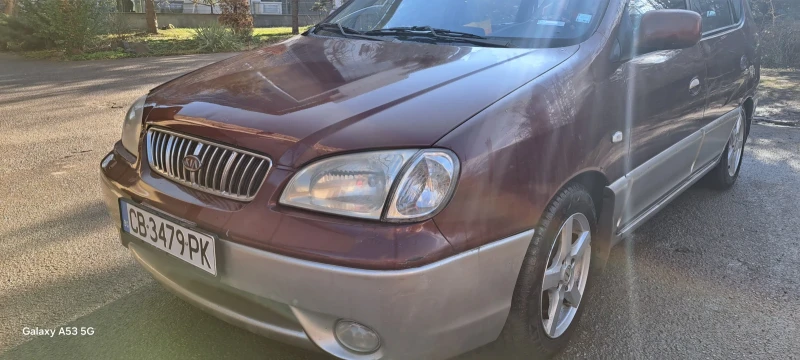 Kia Carens, снимка 1 - Автомобили и джипове - 48292765