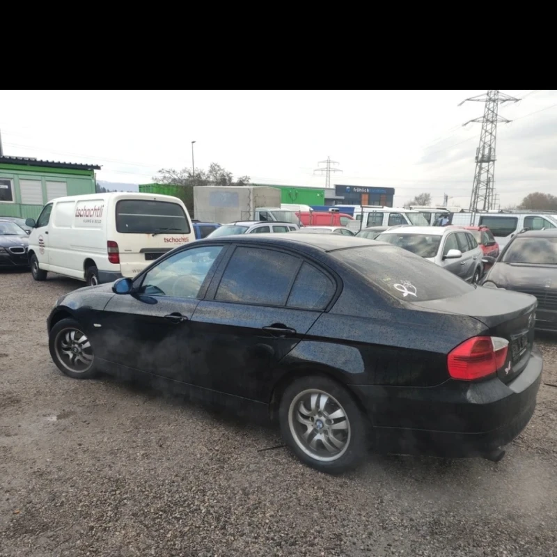 BMW 320 2.0 i, снимка 5 - Автомобили и джипове - 48296815