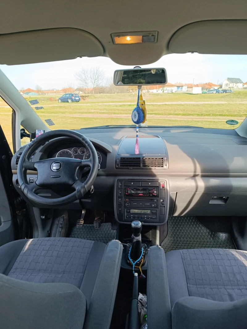 Seat Alhambra, снимка 11 - Автомобили и джипове - 48415868