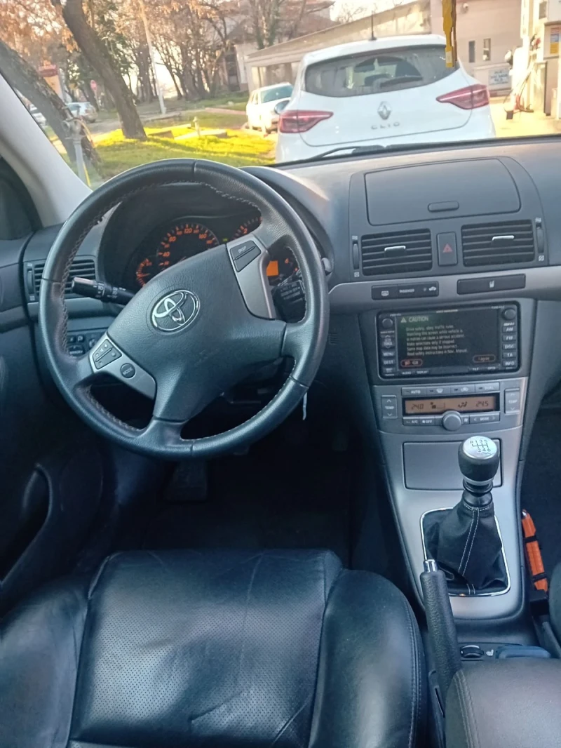 Toyota Avensis, снимка 7 - Автомобили и джипове - 48928224