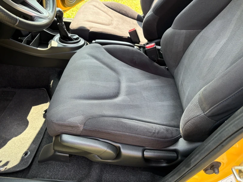 Honda Jazz, снимка 10 - Автомобили и джипове - 52469483