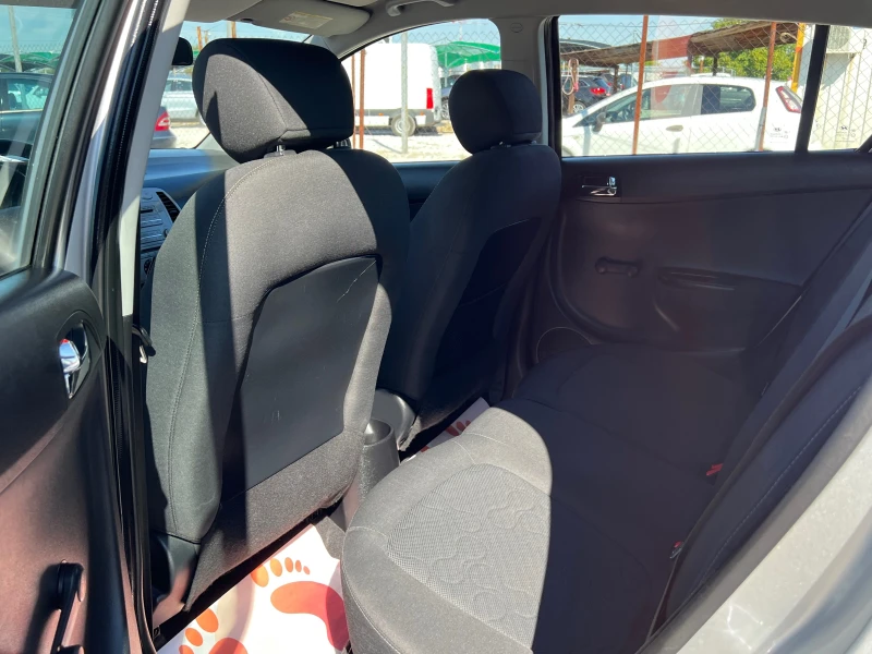 Hyundai I20 ЛИЗИНГ-КЛИМАТИК, снимка 8 - Автомобили и джипове - 51752923