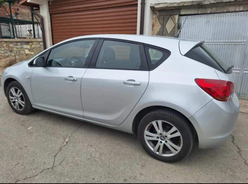 Opel Astra, снимка 5 - Автомобили и джипове - 52407343