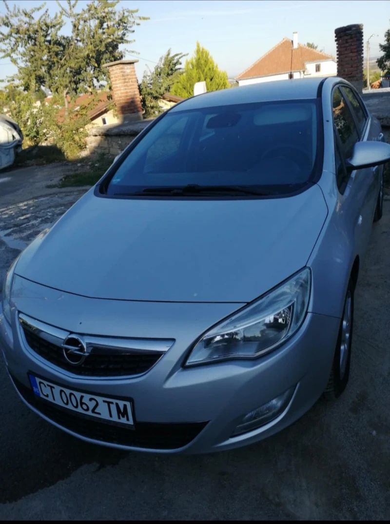 Opel Astra, снимка 2 - Автомобили и джипове - 52407343