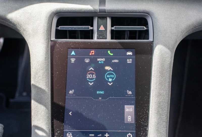 Porsche Taycan GTS SPORT TURISMO/FACELIFT/CARBON/BURM/MATRIX/360/, снимка 15 - Автомобили и джипове - 52220747