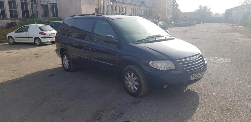 Chrysler Voyager 2.8 CRDI AUTO, снимка 1 - Автомобили и джипове - 25755426