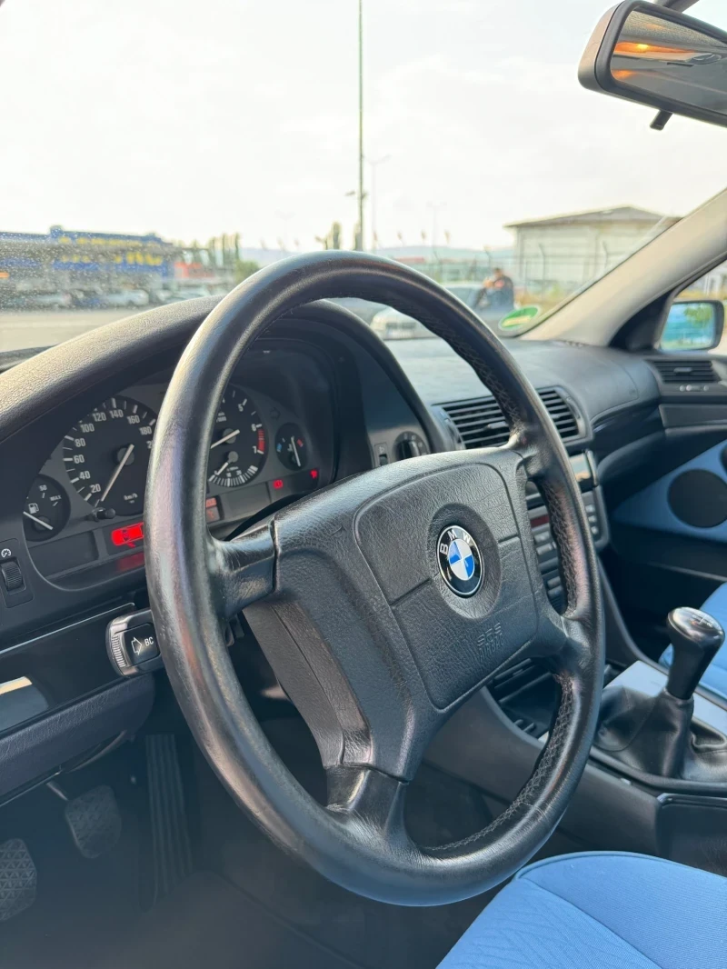 BMW 520, снимка 10 - Автомобили и джипове - 48434481