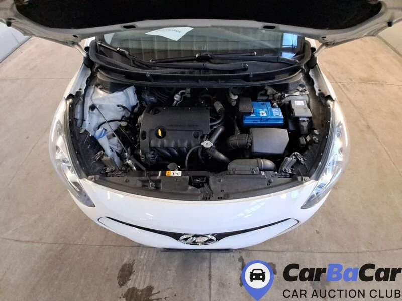 Hyundai I30 SW 1.4i Comfort Газов Инжекцион - КАТО  НОВА!!!, снимка 12 - Автомобили и джипове - 52889619