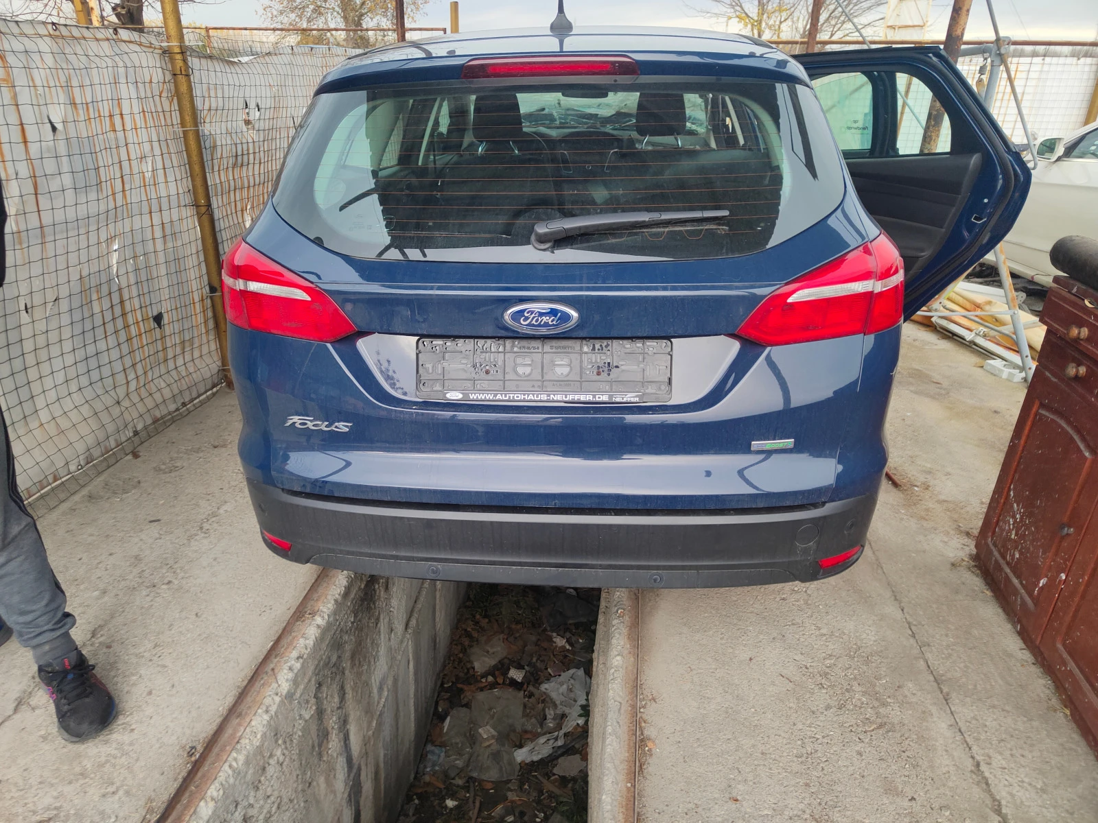 Ford Focus 1.0i, снимка 1