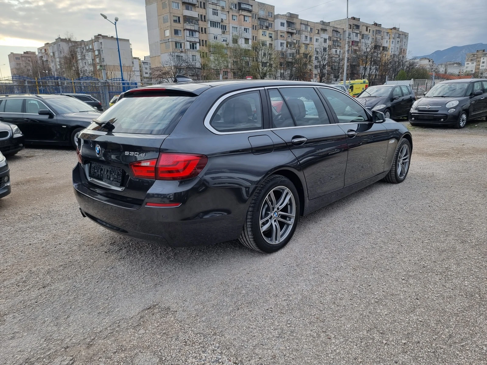 BMW 530 3.0D F11 - изображение 7