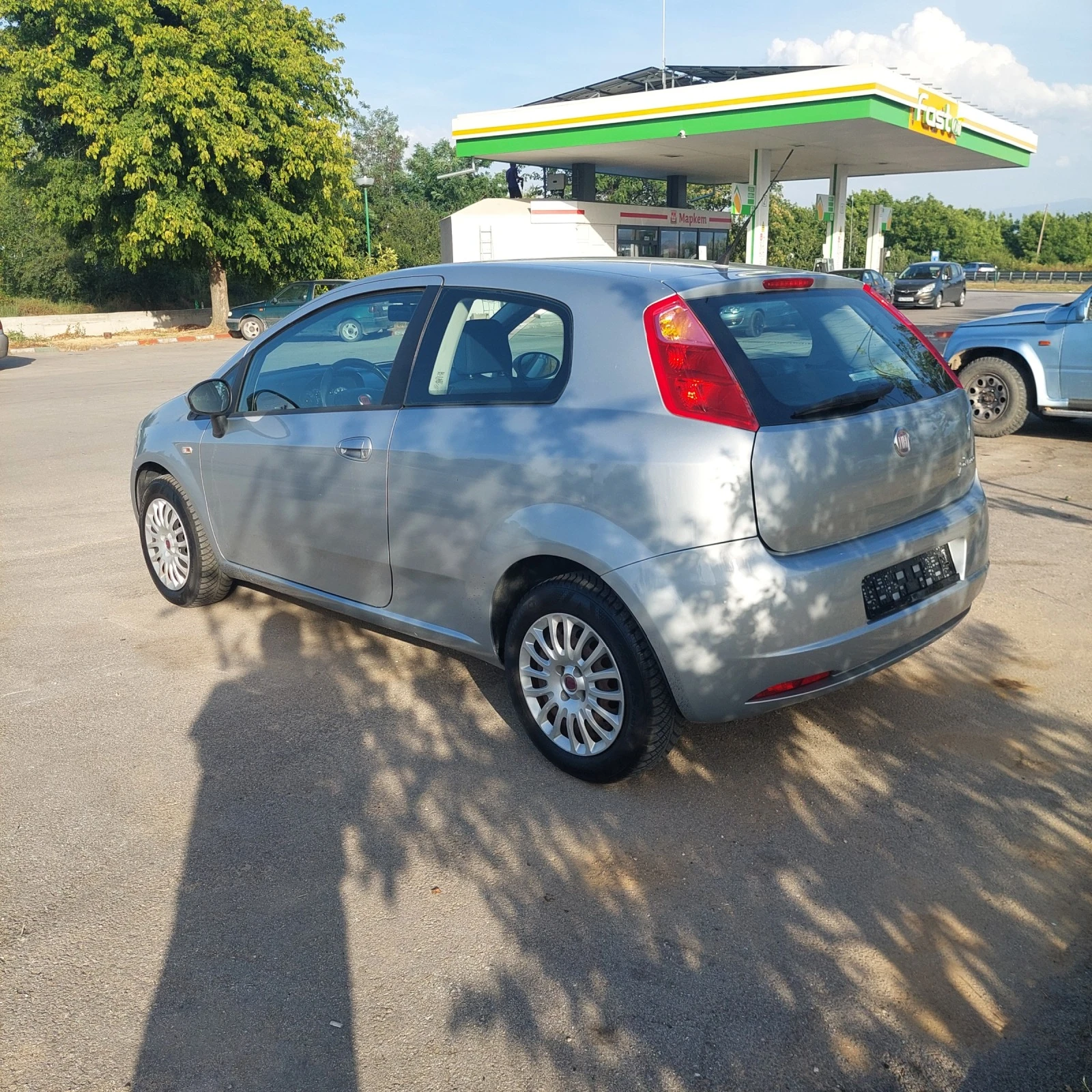 Fiat Punto 1.4I Газ инжекцион  - изображение 4