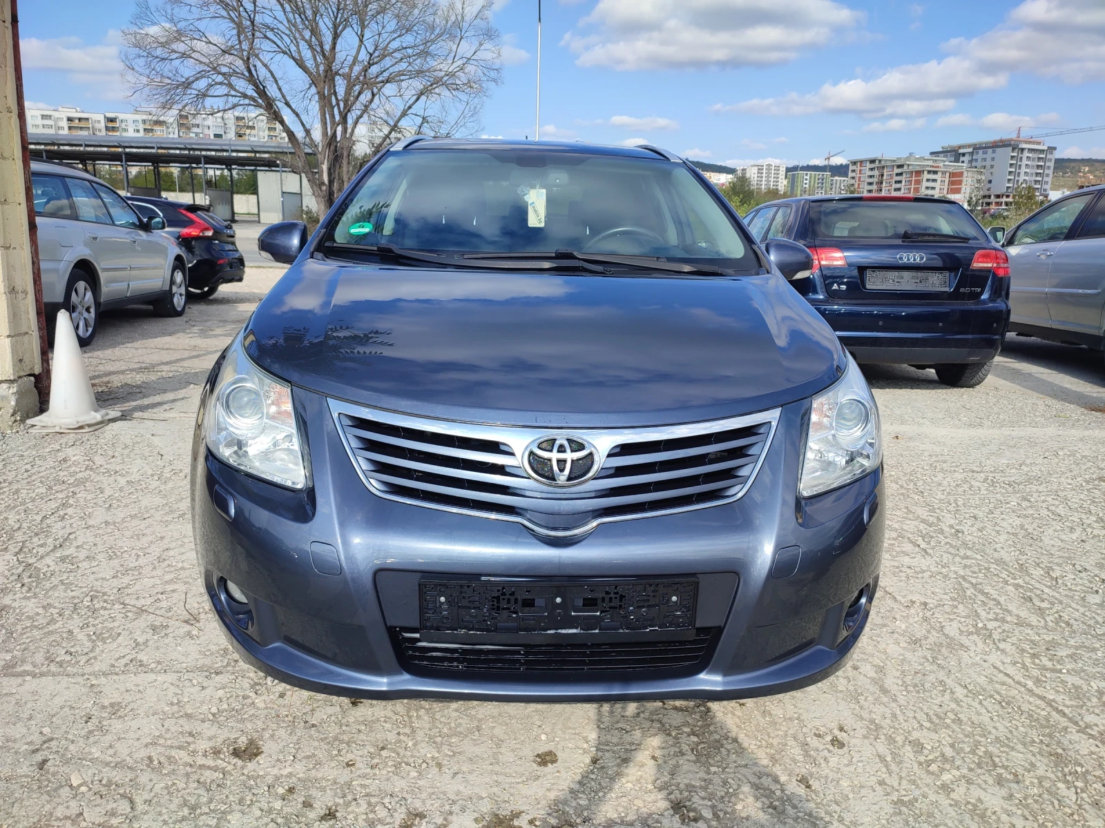 Toyota Avensis 1.8 i панорама  - изображение 3