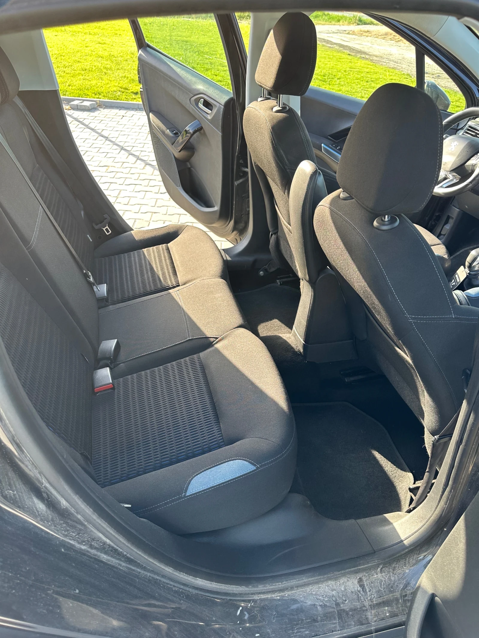 Peugeot 208 1.4   | Mobile.bg   14