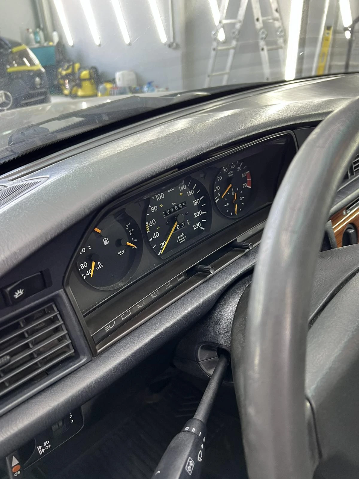 Mercedes-Benz 190 190 Е W 201 - изображение 6