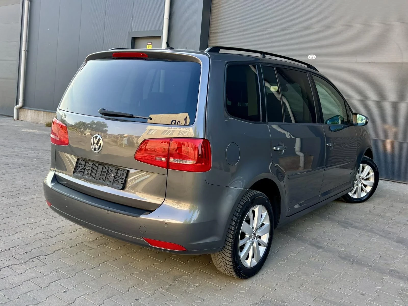 VW Touran 2.0TDi/140кс/Германия/Подгрев/Климатроник/Темпомат - изображение 6