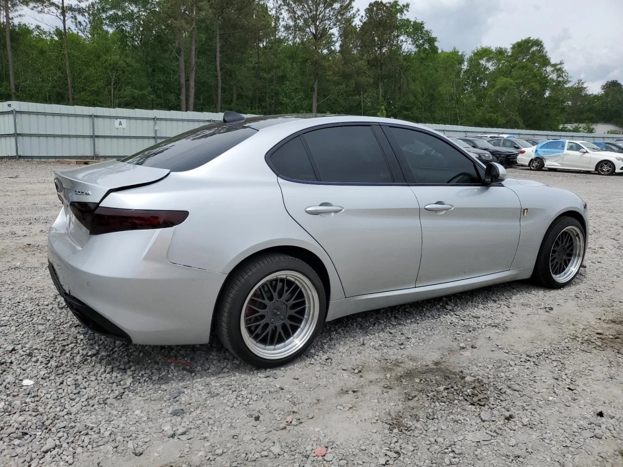Alfa Romeo Giulia Ti Q4 280кс * Възможност за Лизинг*  - изображение 3