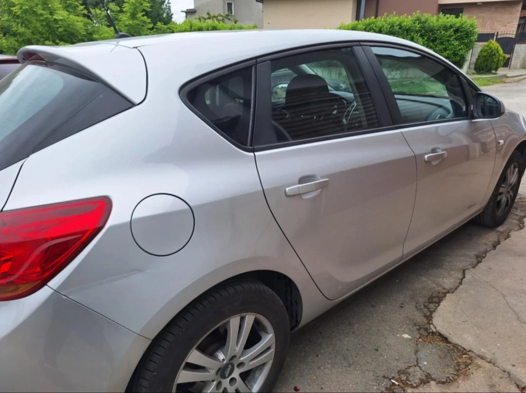 Opel Astra  - изображение 6