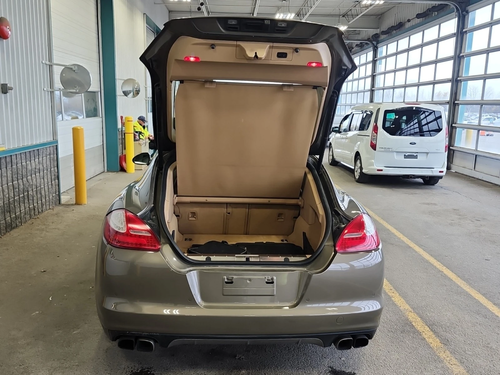 Porsche Panamera TURBO * * CARFAX * * АВТО КРЕДИТ * *  - изображение 10