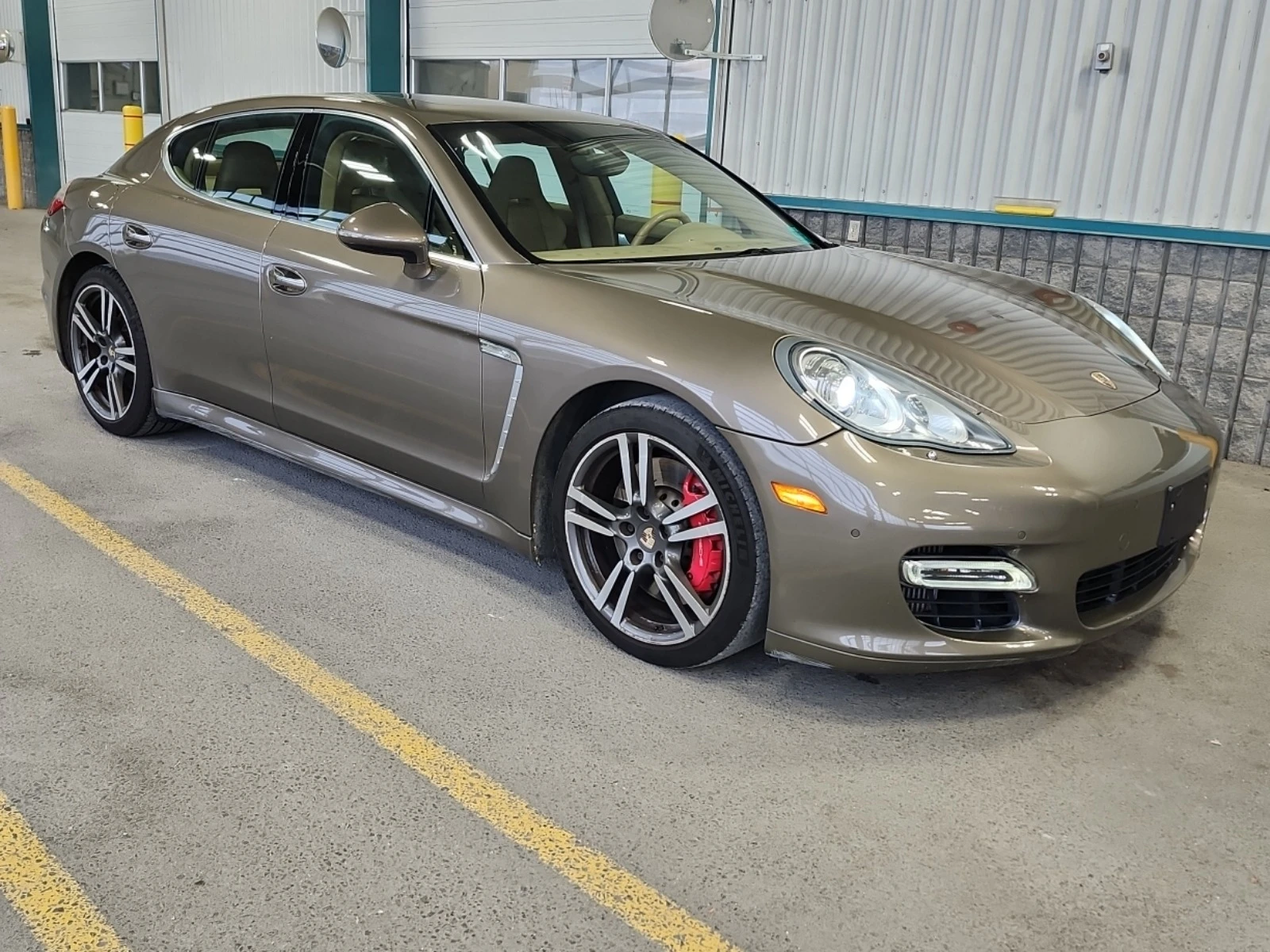 Porsche Panamera TURBO * * CARFAX * * АВТО КРЕДИТ * *  - изображение 2