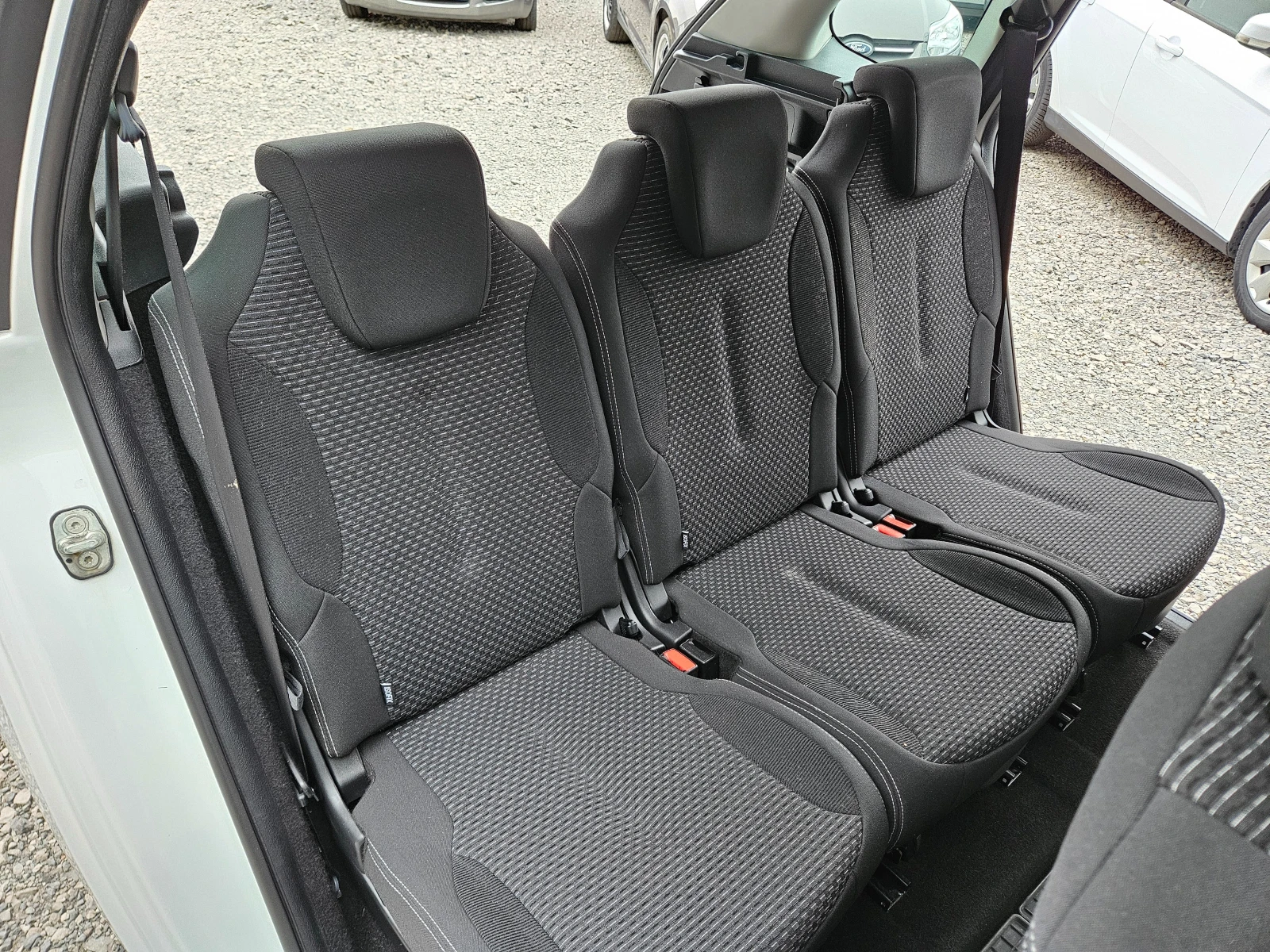 Citroen C4 Picasso 1.6 бензин 120кс., снимка 14 - Автомобили и джипове - 52690504