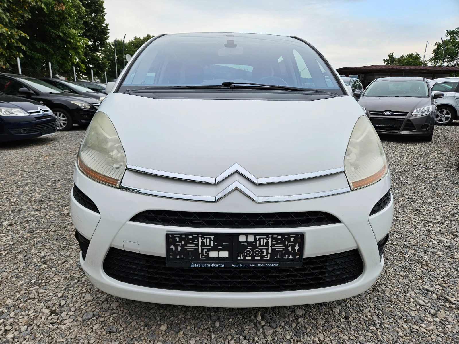 Citroen C4 Picasso 1.6 бензин 120кс., снимка 8 - Автомобили и джипове - 52690504