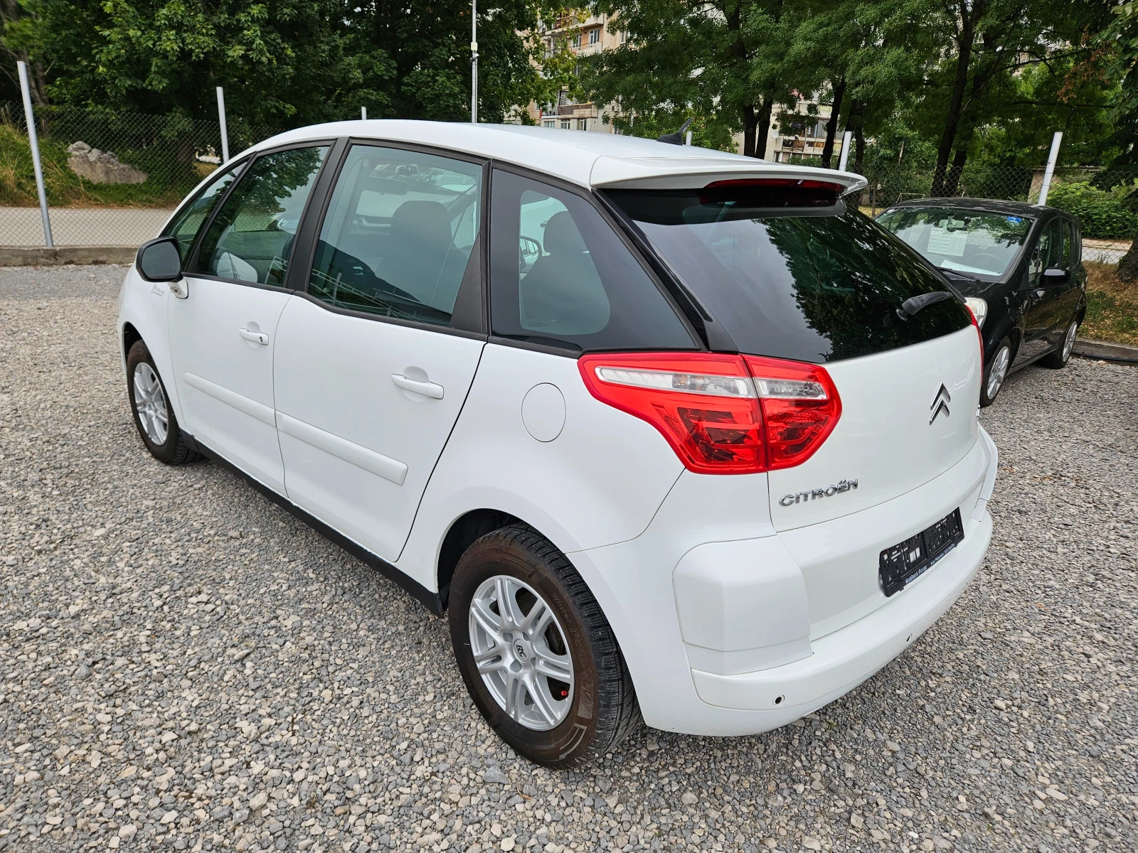 Citroen C4 Picasso 1.6 бензин 120кс., снимка 5 - Автомобили и джипове - 52690504