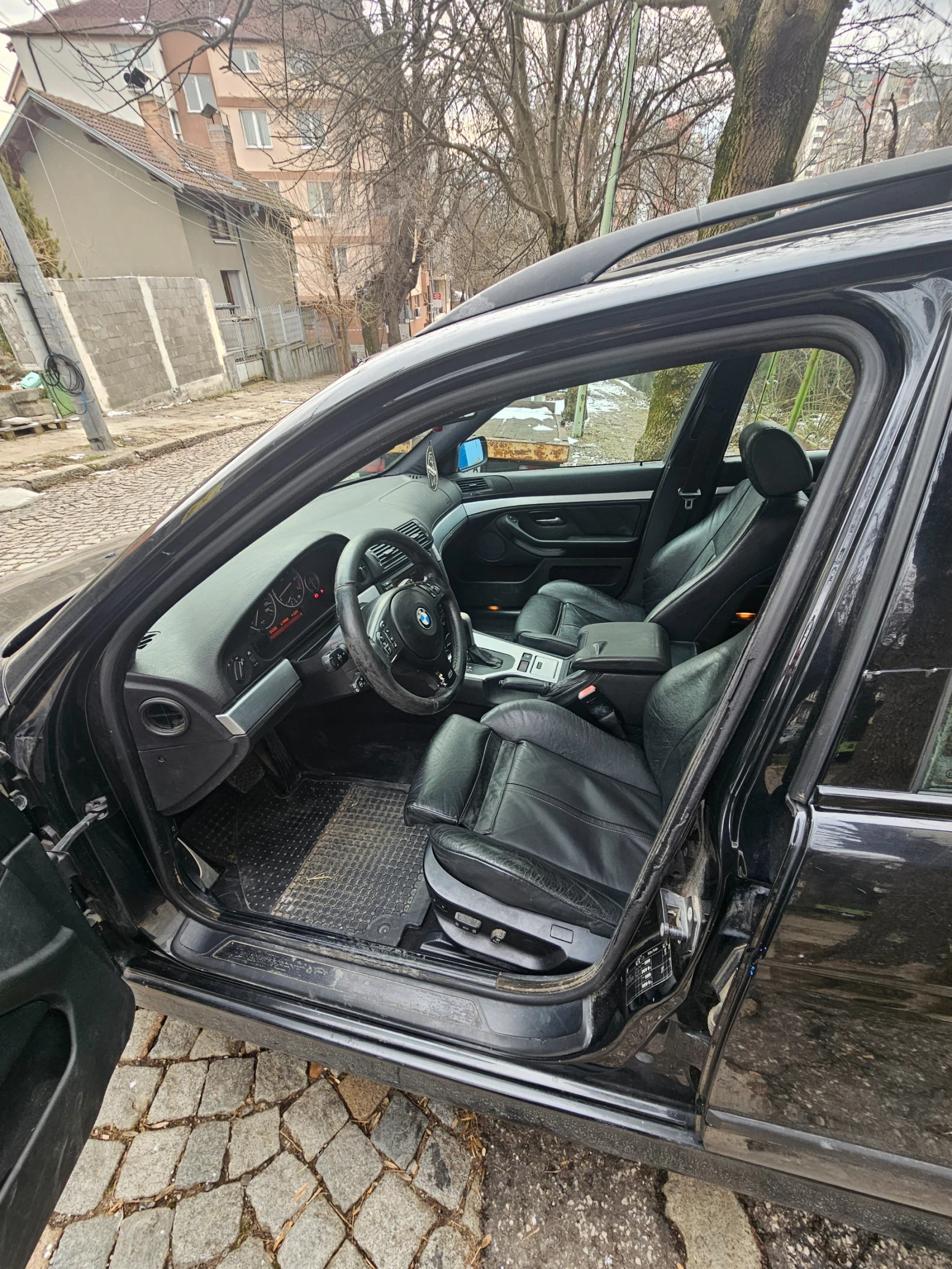 BMW 530 iA Touring - изображение 5