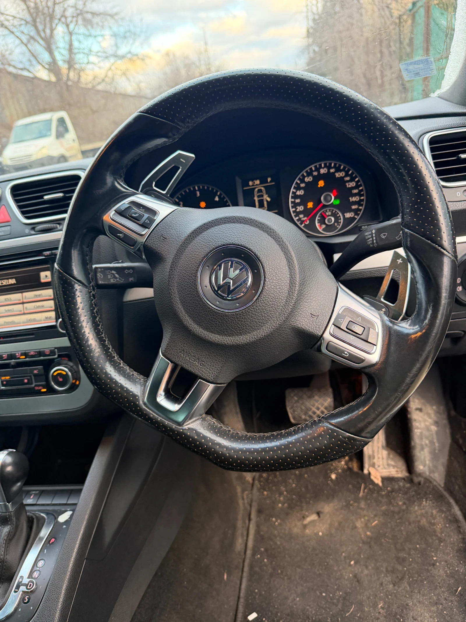 VW Scirocco 2.0tdi dsg - изображение 8