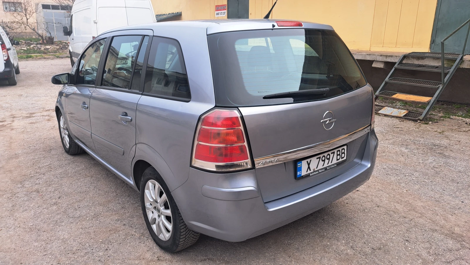 Opel Zafira, снимка 7 - Автомобили и джипове - 53834903