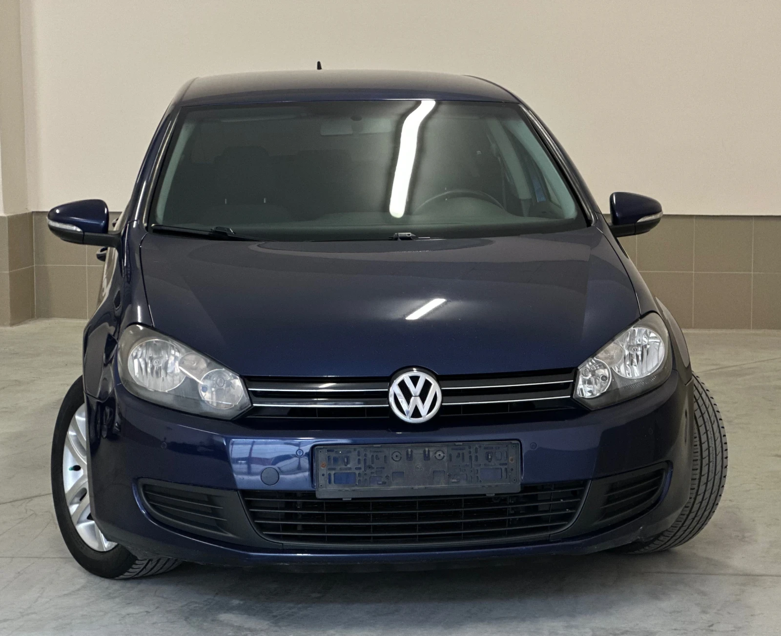 VW Golf 2.00tdi/110к.с/ОБСЛУЖЕН/КАТО НОВ/УНИКАТ/Navi/Full/, снимка 5 - Автомобили и джипове - 53874736