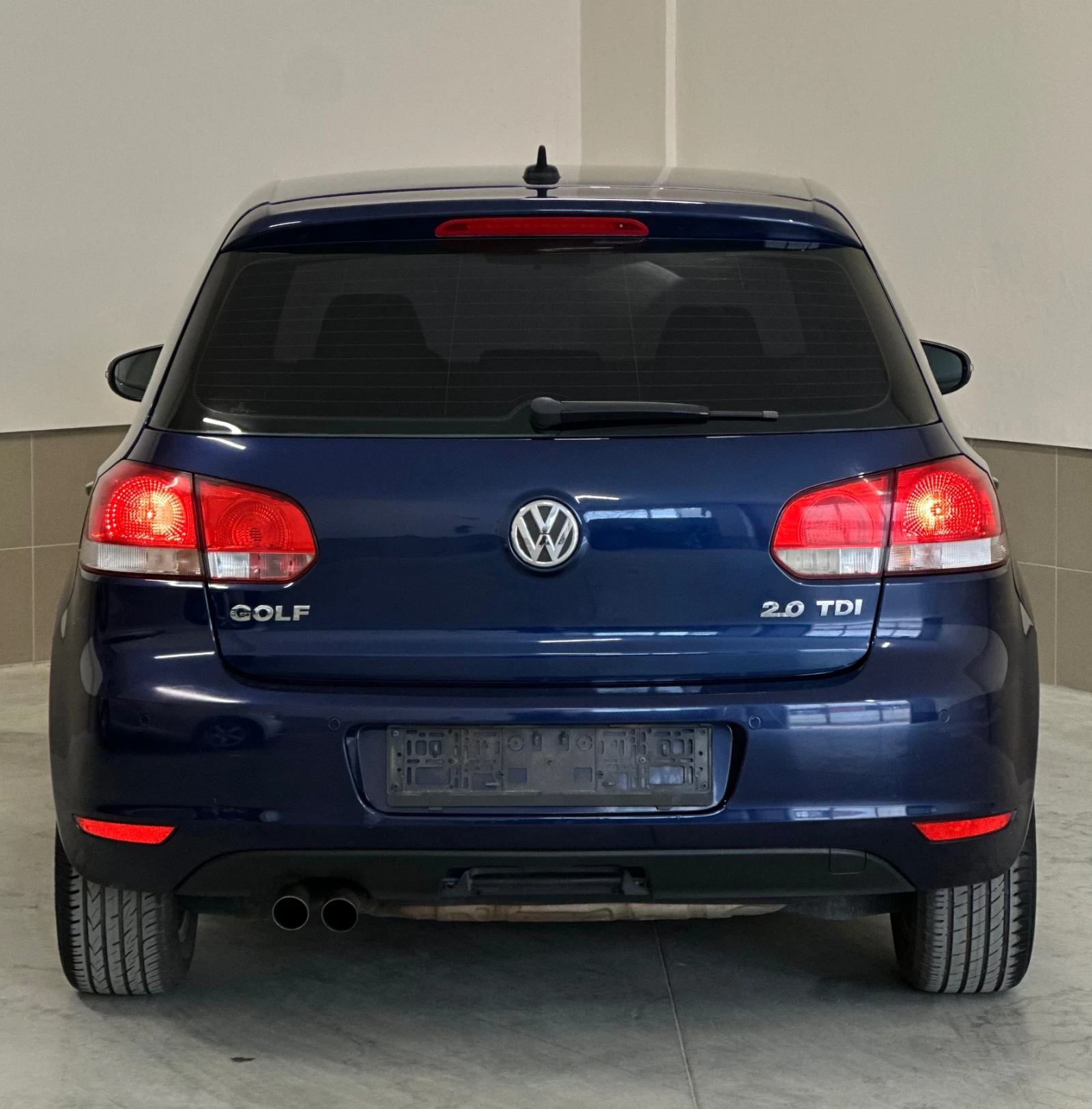 VW Golf 2.00tdi/110к.с/ОБСЛУЖЕН/КАТО НОВ/УНИКАТ/Navi/Full/, снимка 7 - Автомобили и джипове - 53874736