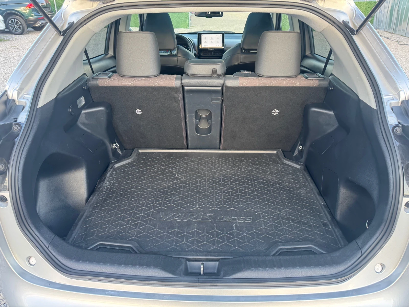 Toyota Yaris Cross 1.5i - Hybrid / �������� / ��������� | Mobile.bg � ����������� 11