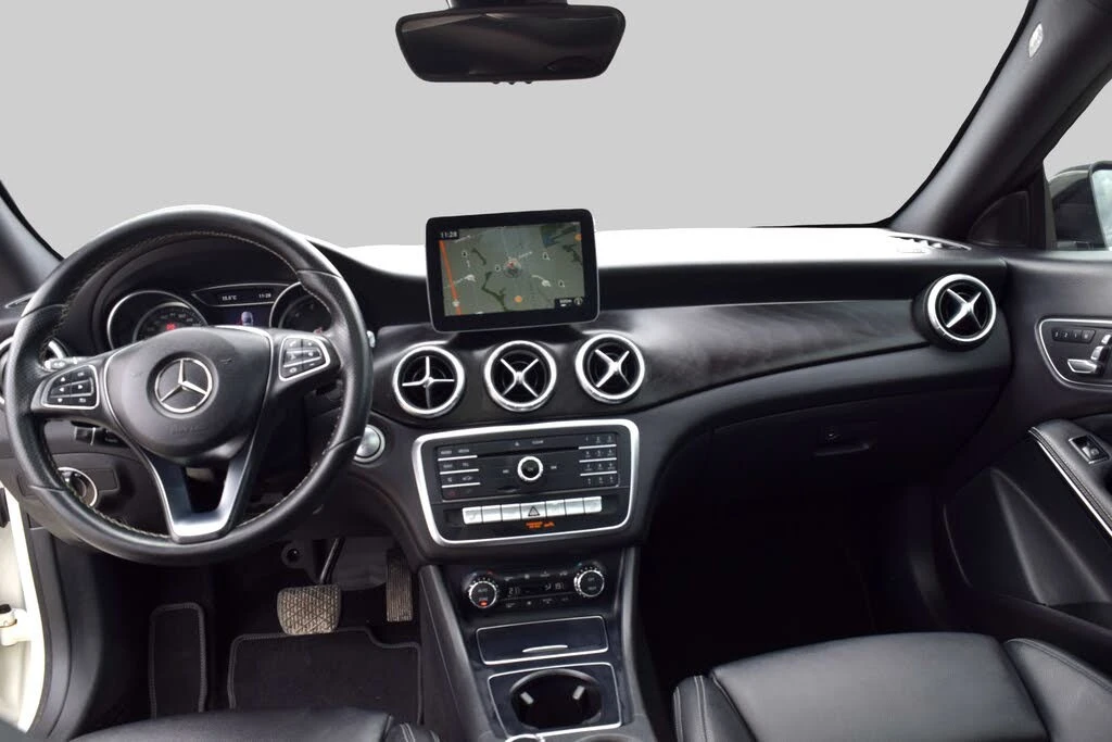 Mercedes-Benz CLA 250 4MATIC* AвтоКредит * (ЦЕНА ДО БГ), снимка 9 - Автомобили и джипове - 54543110