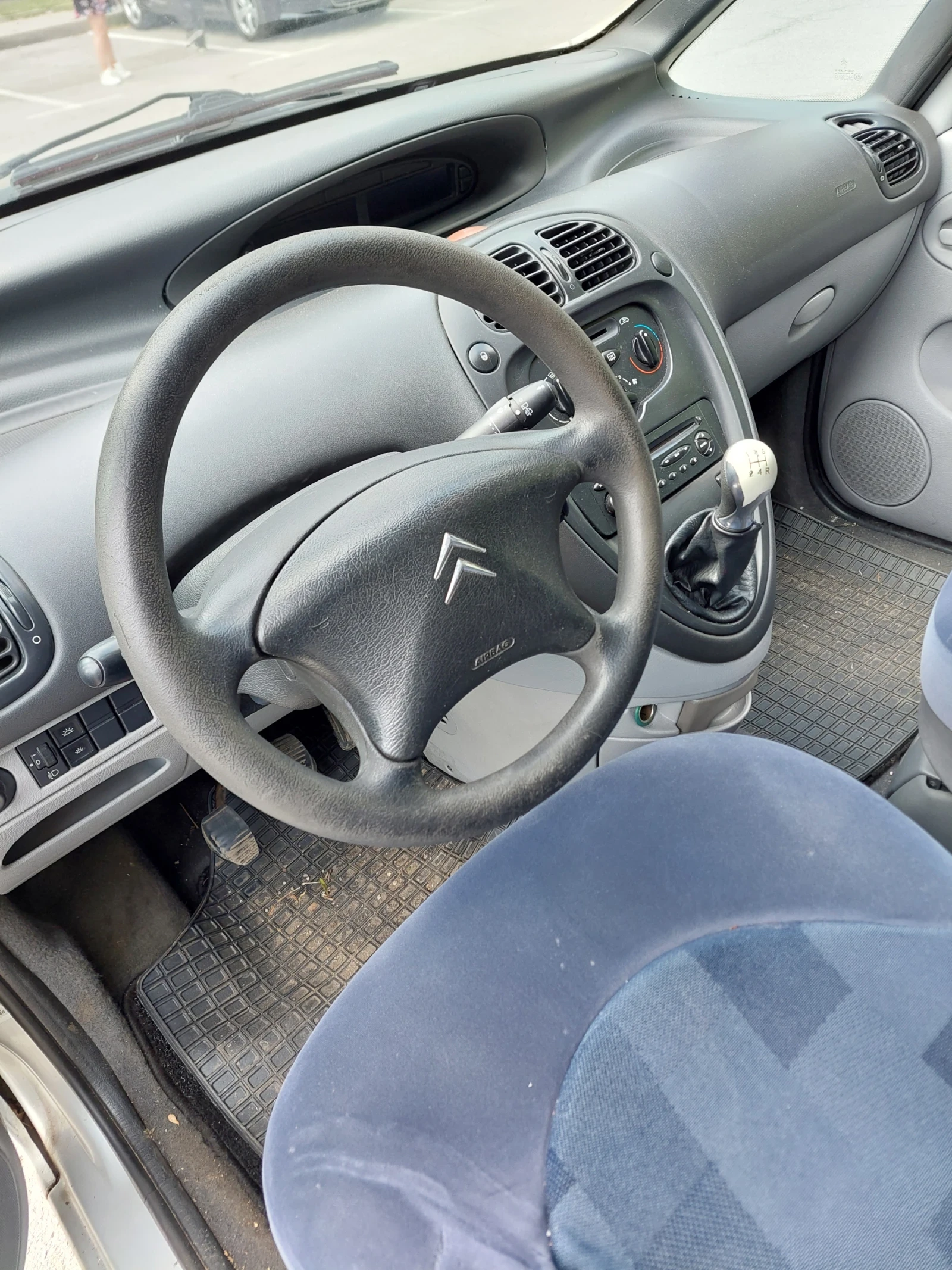 Citroen Xsara picasso 2.0 HDI, снимка 2 - Автомобили и джипове - 54803232