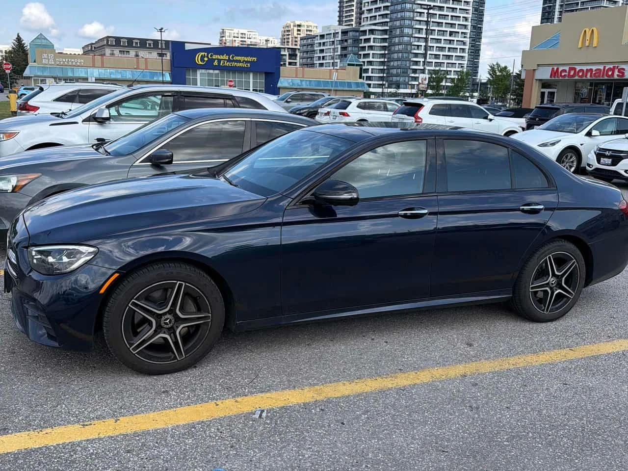Mercedes-Benz E 350 * AMG Line * CARFAX * Без инциденти * , снимка 5 - Автомобили и джипове - 55320184