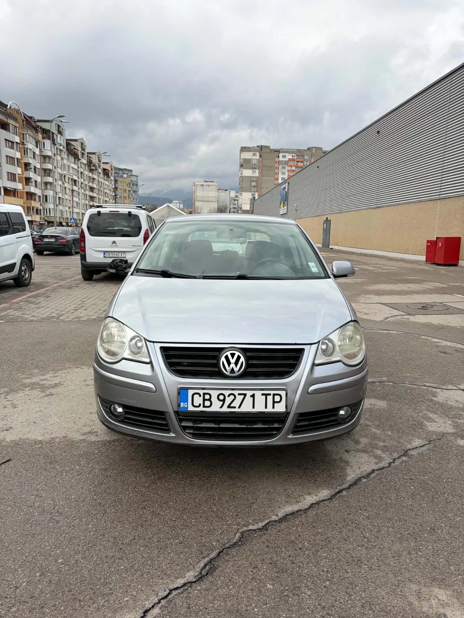 VW Polo, снимка 7 - Автомобили и джипове - 55341192