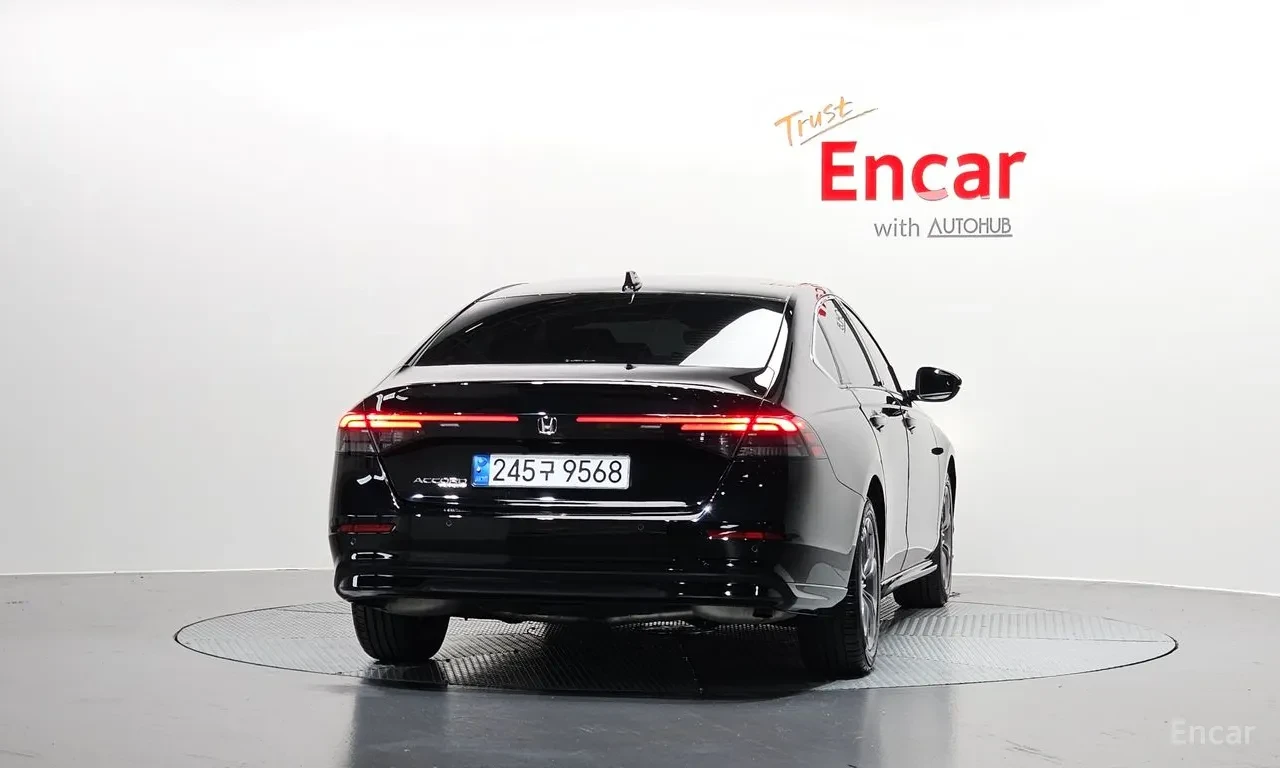Honda Accord TURBO* КАМЕРА* КОЖА* ДИГИТАЛНО ТАБЛО, снимка 4 - Автомобили и джипове - 55542968