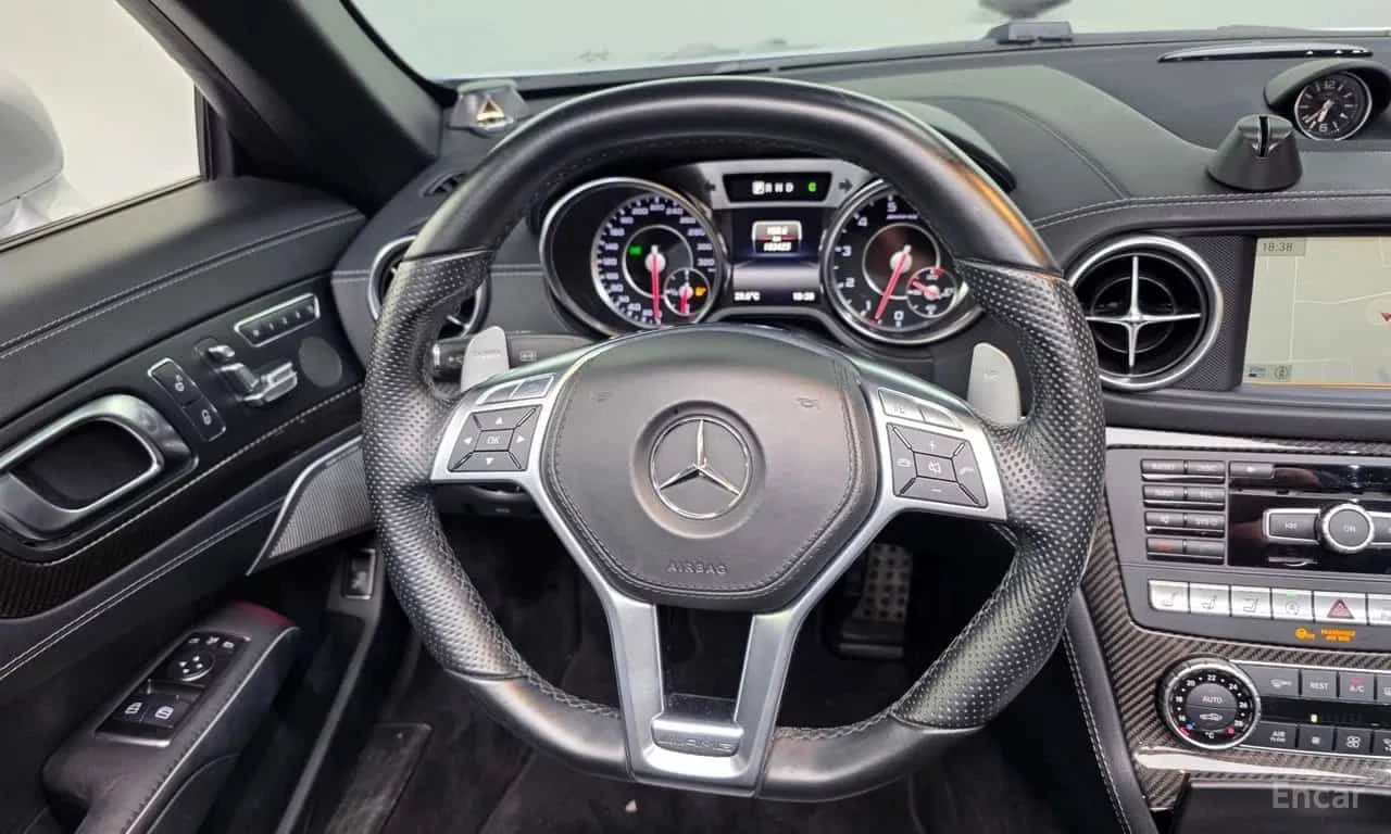Mercedes-Benz SL * SL63 AMG * CARFAX * ЦЕНА ДО БГ, снимка 9 - Автомобили и джипове - 55558984
