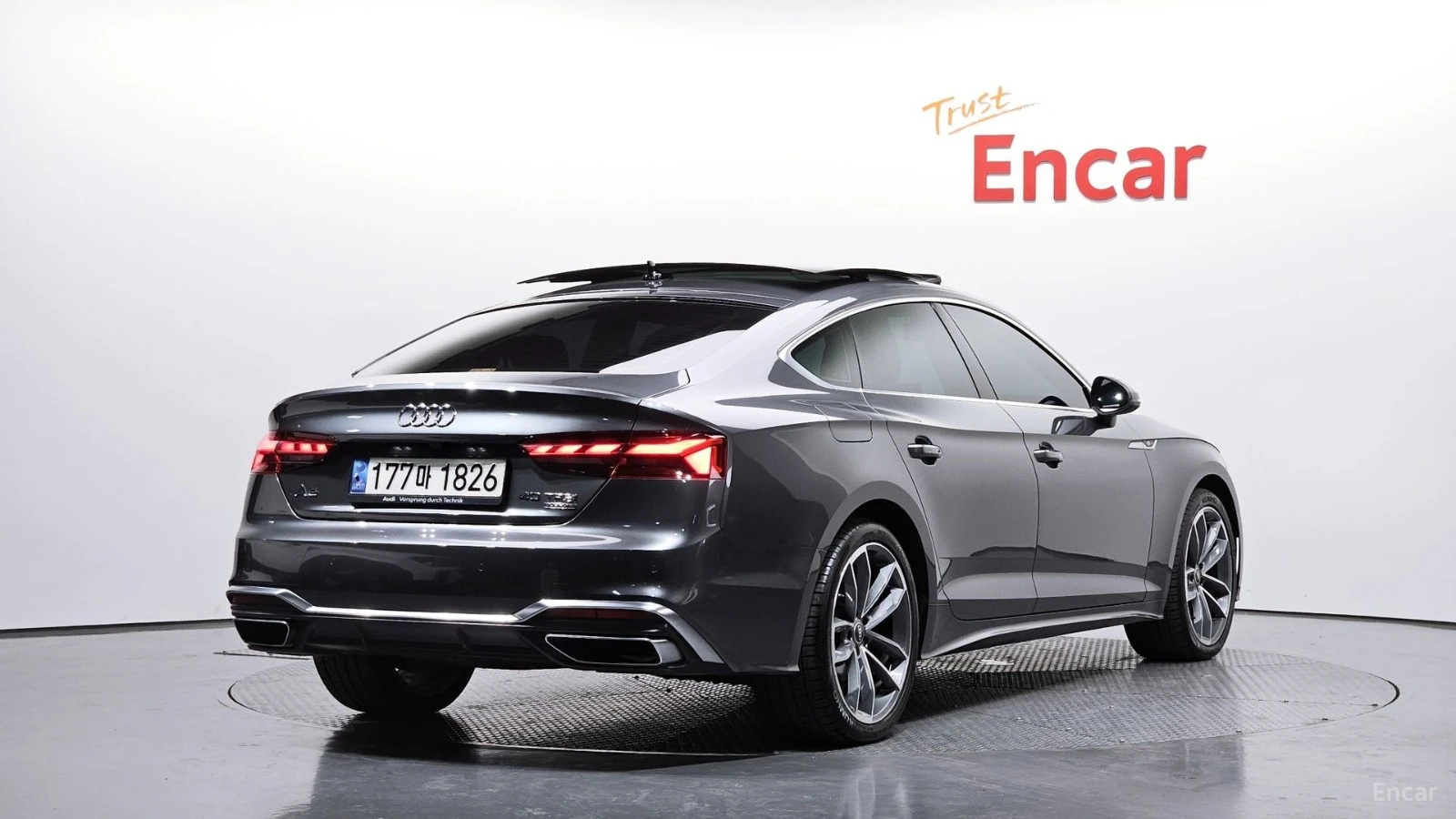 Audi A5 40TFSI/SPORTBACK/DRIVE-ASSISTS/SUNROOF, снимка 3 - Автомобили и джипове - 55681366