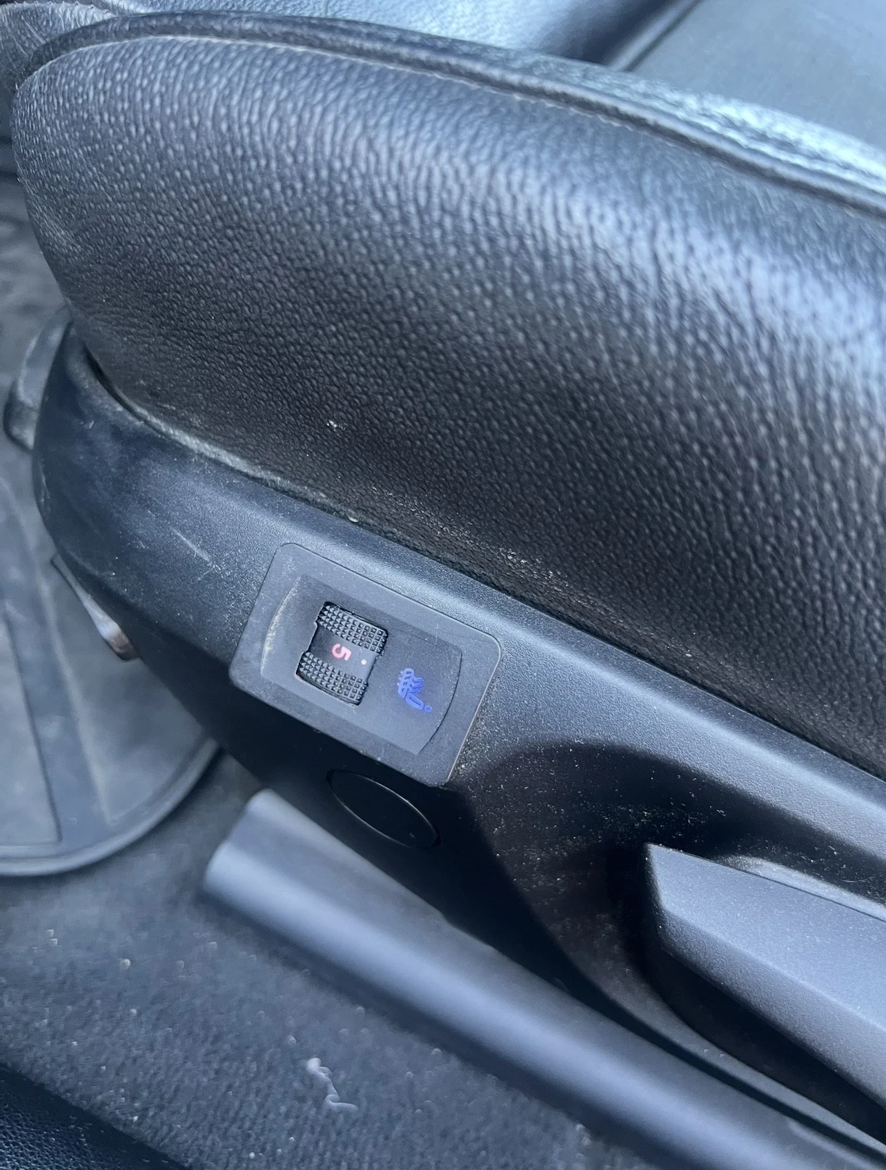 BMW 330 Xd, снимка 13 - Автомобили и джипове - 55843473